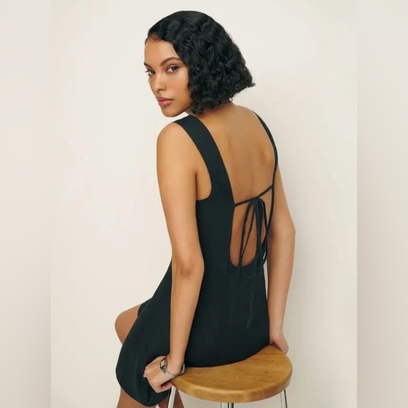 Reformation Dresses & Skirts - Reformation Amorette Linen Mini Dress
